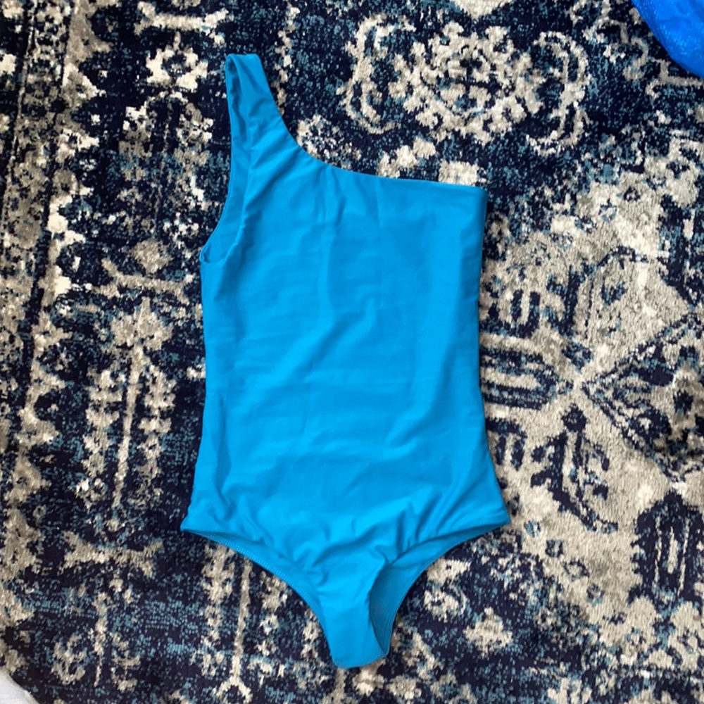NWOT Mikoh one shoulder one piece